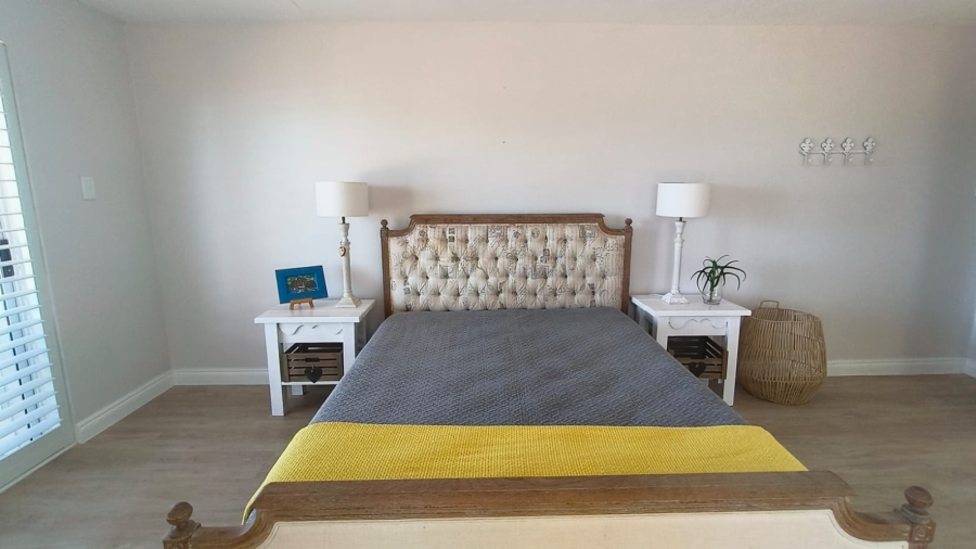 4 Bedroom Property for Sale in Dana Bay Western Cape